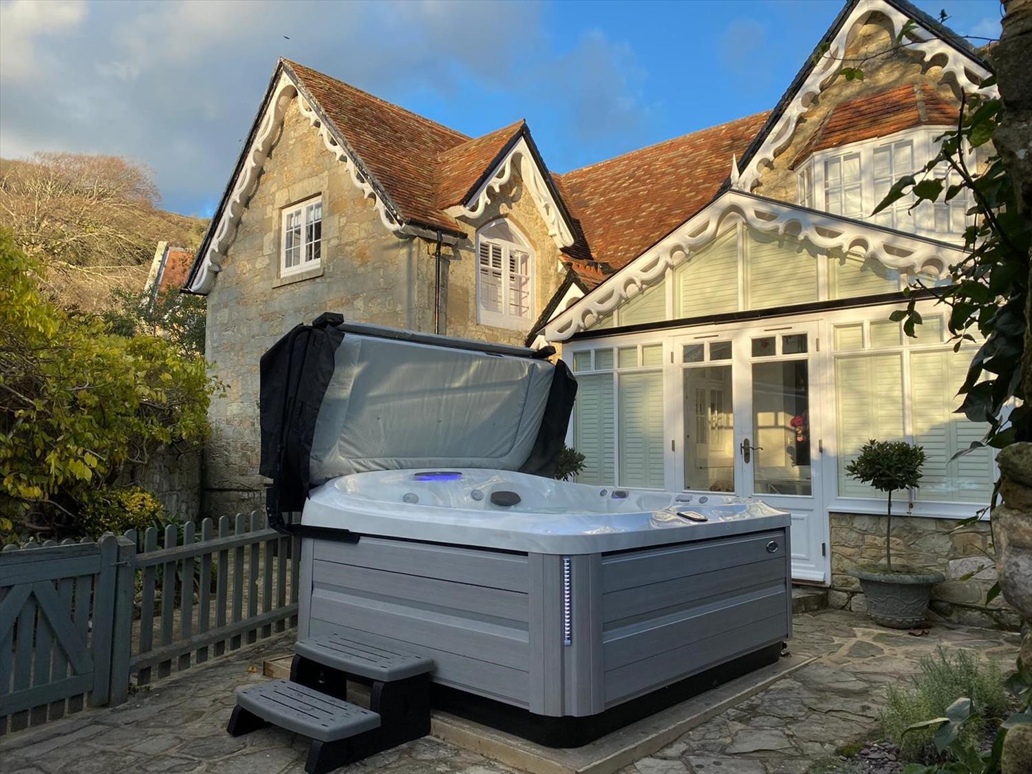 Escape to the Isle of Wight and relax in style at Haviland luxury cottage